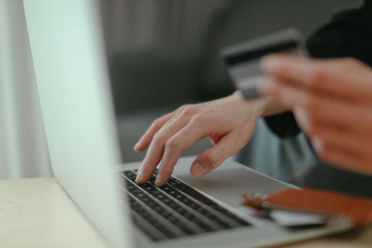 Costruire fiducia con recensioni e UGC