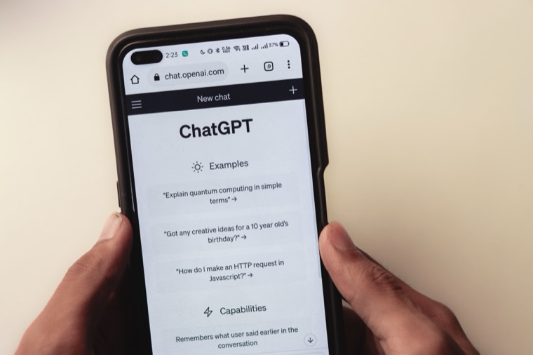 Risolvere le domande pre-acquisto con chatbot e live chat